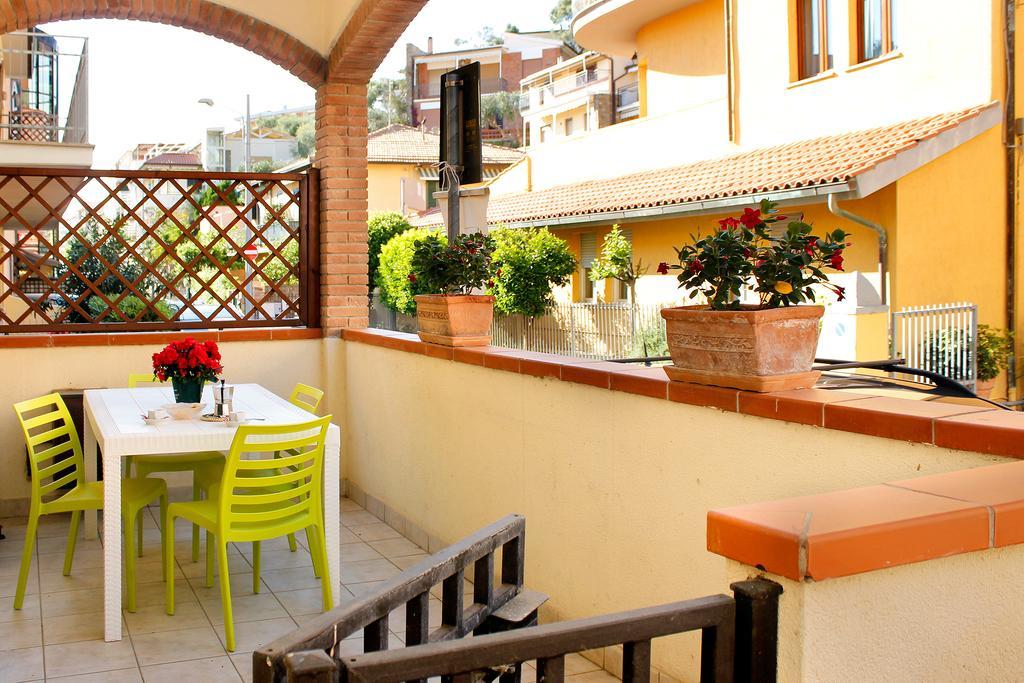 Teclini Aparthotel